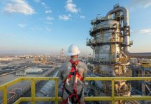Petrofac gana el contrato EPC para planta compresora de ADNOC