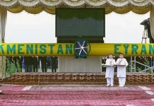 Tres estaciones compresoras para nuevo gasoducto de Turkmenistán